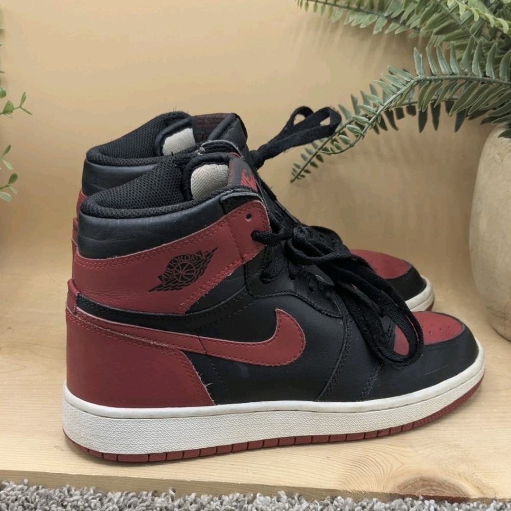 Nike Air Jordan 1 Retro High OG GS 'Banned' 2016  575441-001  Youth 5.5  Wms 7